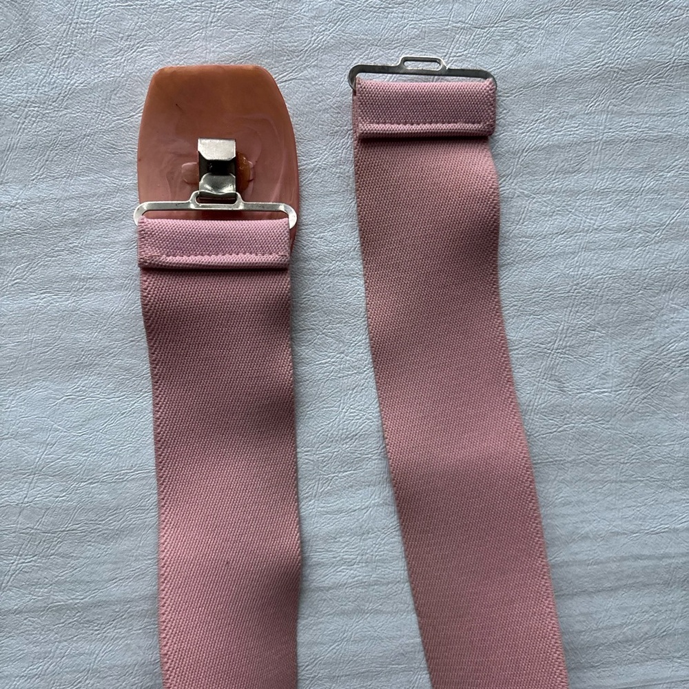 Vintage Lucite statement belt -elastic- pink - m/ l - Picture 5 of 5